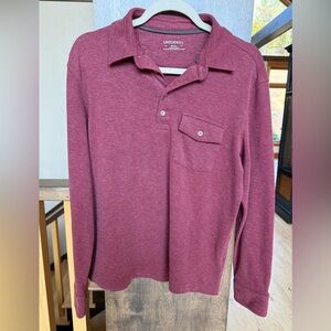 UNTUCKit Mens Long Sleeve Polo Shirt with Pocket - Maroon - Size small